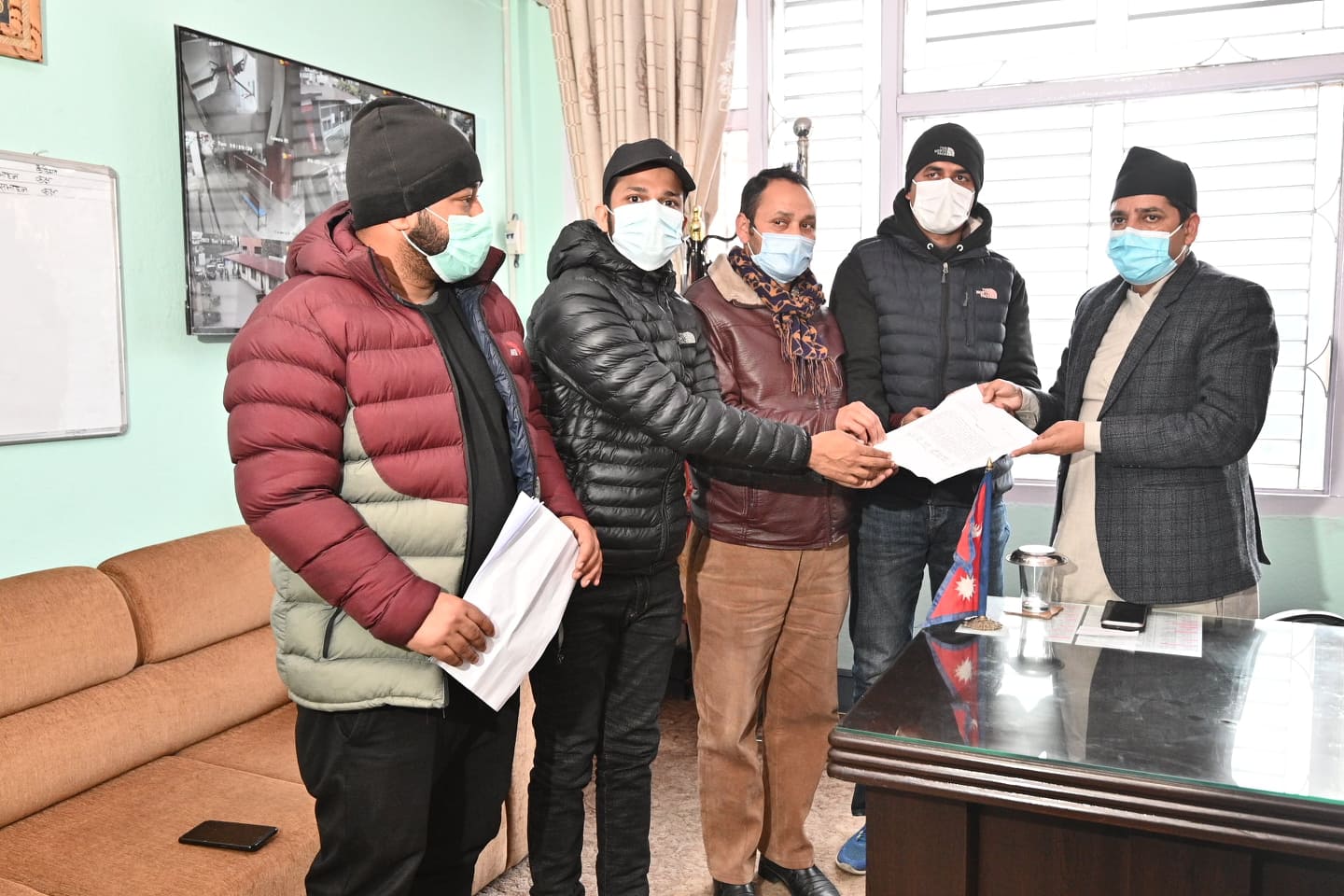 केएमसीका सञ्चालक शर्मालाई कारबाही गर्न विद्यार्थी संगठनकाे माग